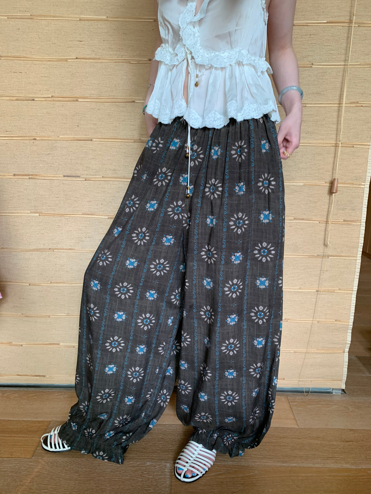 Balloon‑Shape Rayon Harem Pants With Side Pockets, High Waist Loose Casual Pants
